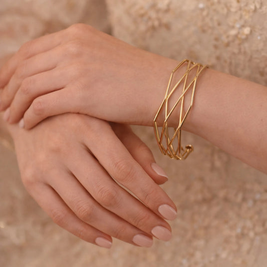 Cross Cut Mess Style Golden Bracelet