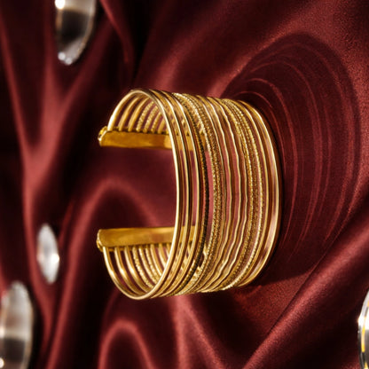 Golden Stripes | Layer Bracelet