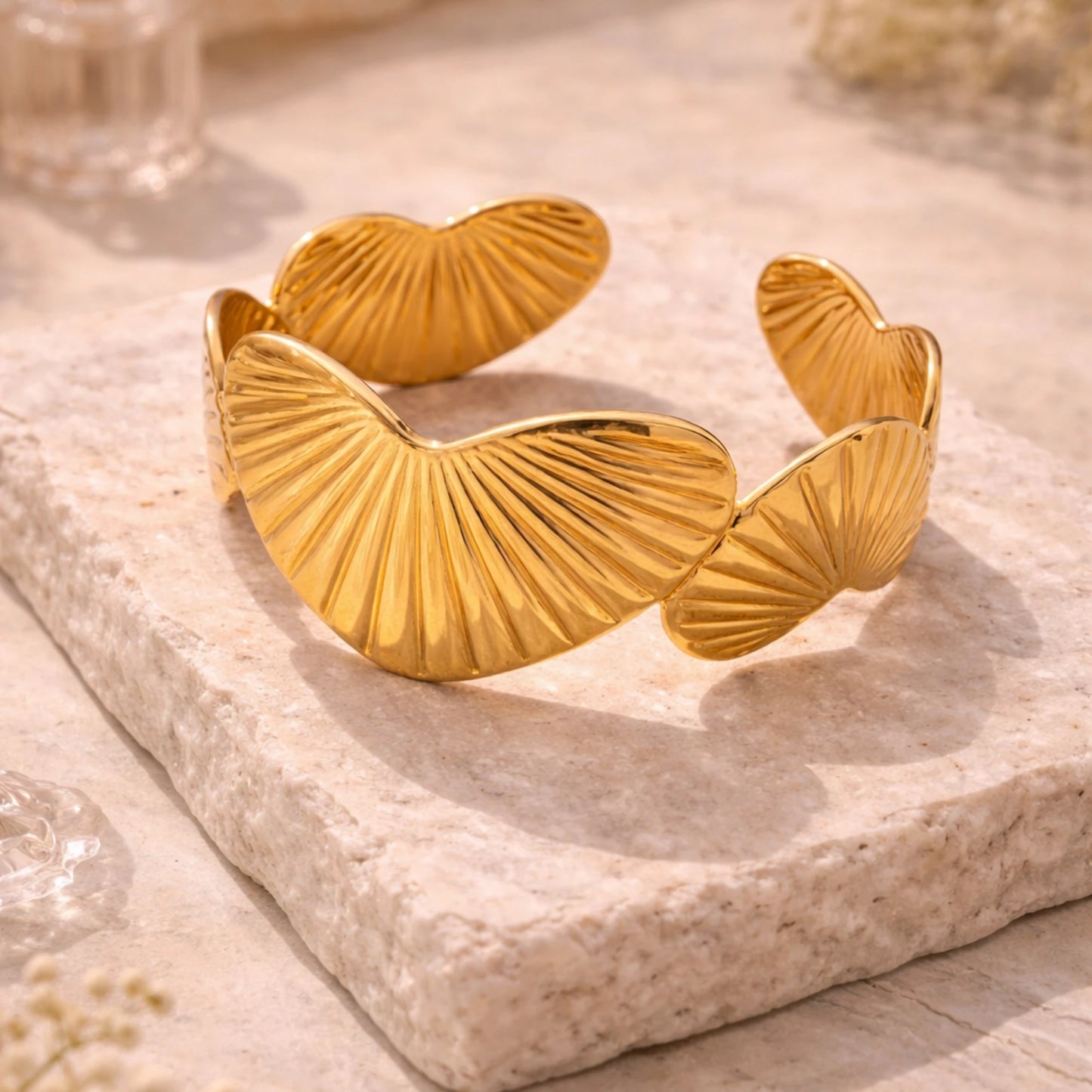 korean hearts Golden Cuff