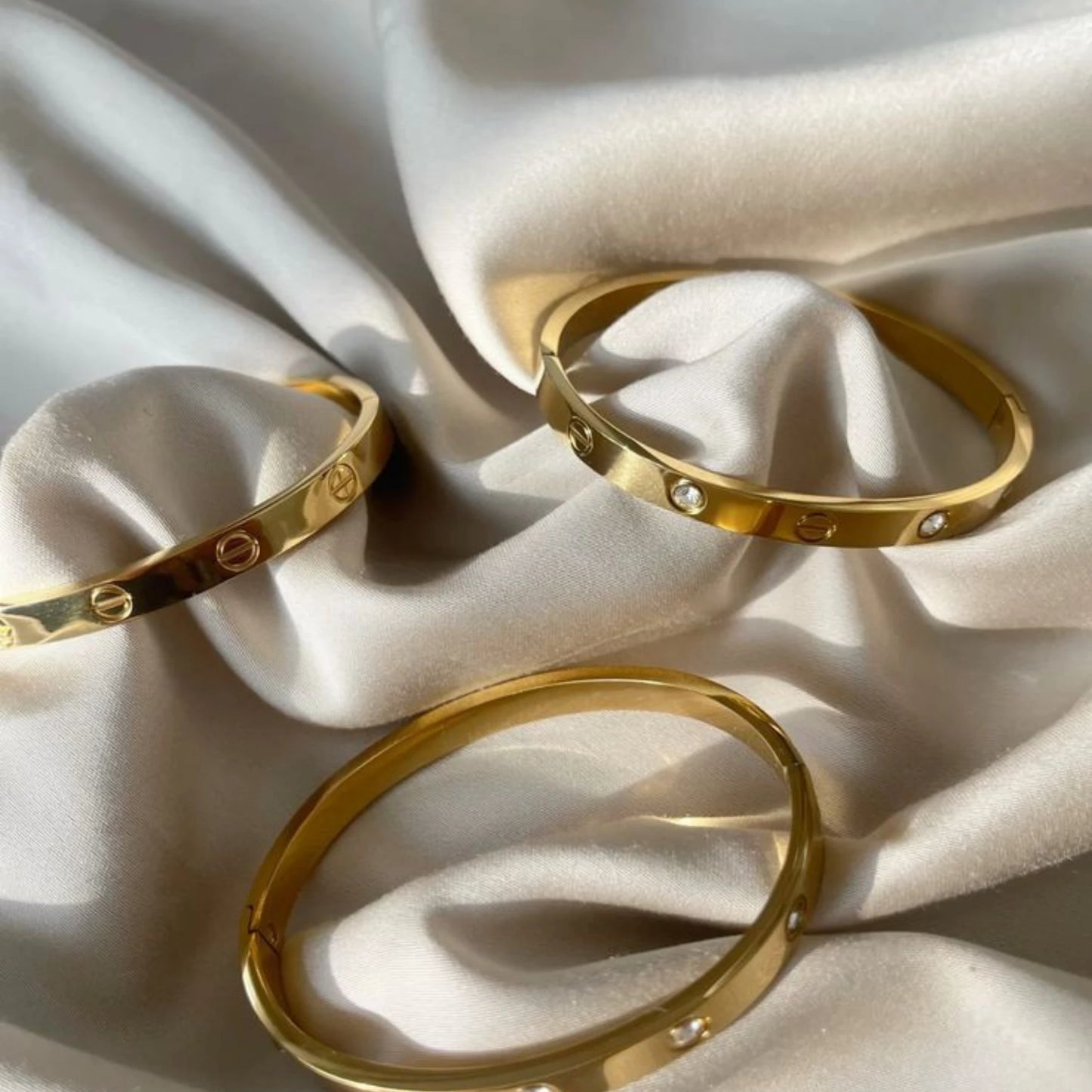 Eterna Glow Bracelet